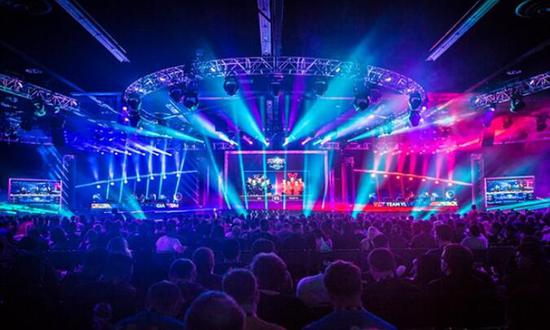 伯恩茅斯并 伯恩茅斯并